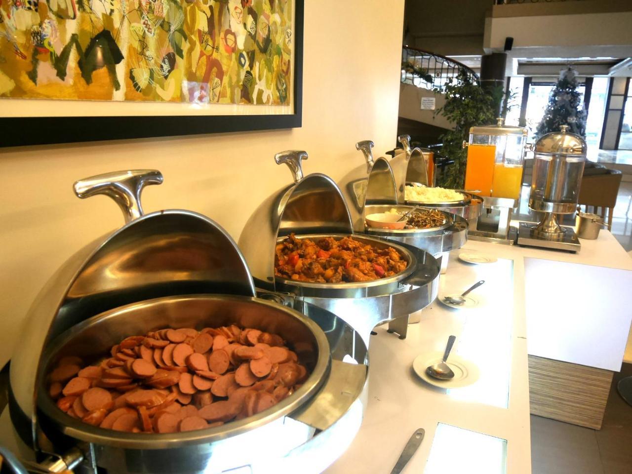 Circle Inn Hotel&Suites Bacolod Exterior foto